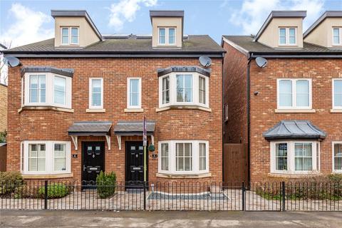 3 bedroom semi-detached house for sale, Constable Mews, Upminster, RM14