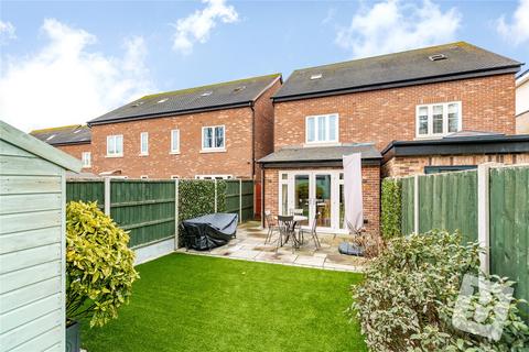 7 Constable Mews, Upminster, RM14 3BH