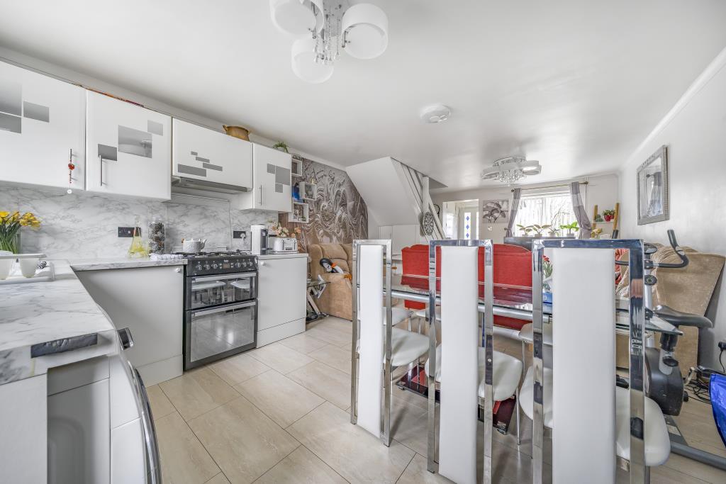 Kitchen / Dining