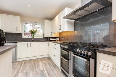 25 Common Road, Ingrave, Brentwood, CM13 3QL