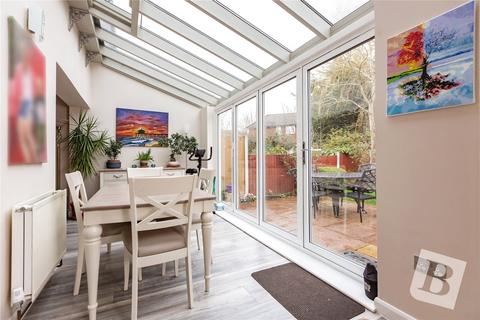 25 Common Road, Ingrave, Brentwood, CM13 3QL