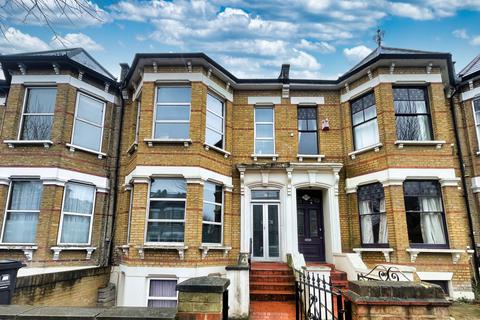 1 bedroom in a house share to rent - Newick Road,  Lower Clapton, Millfields Park, Hackney, E5