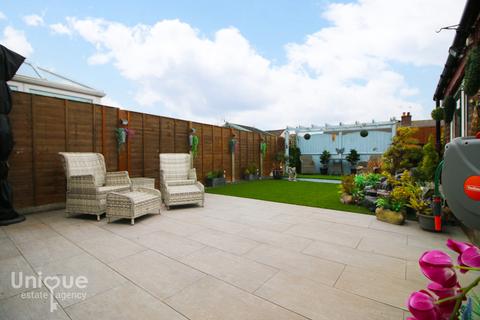 30 Beverly Close, Thornton-cleveleys, FY5 5DR