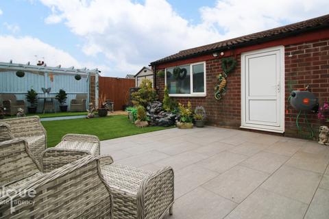 30 Beverly Close, Thornton-cleveleys, FY5 5DR