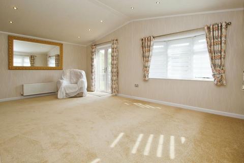 2 bedroom bungalow for sale, Meadow View, Pilgrims Retreat, Harrietsham, Maidstone