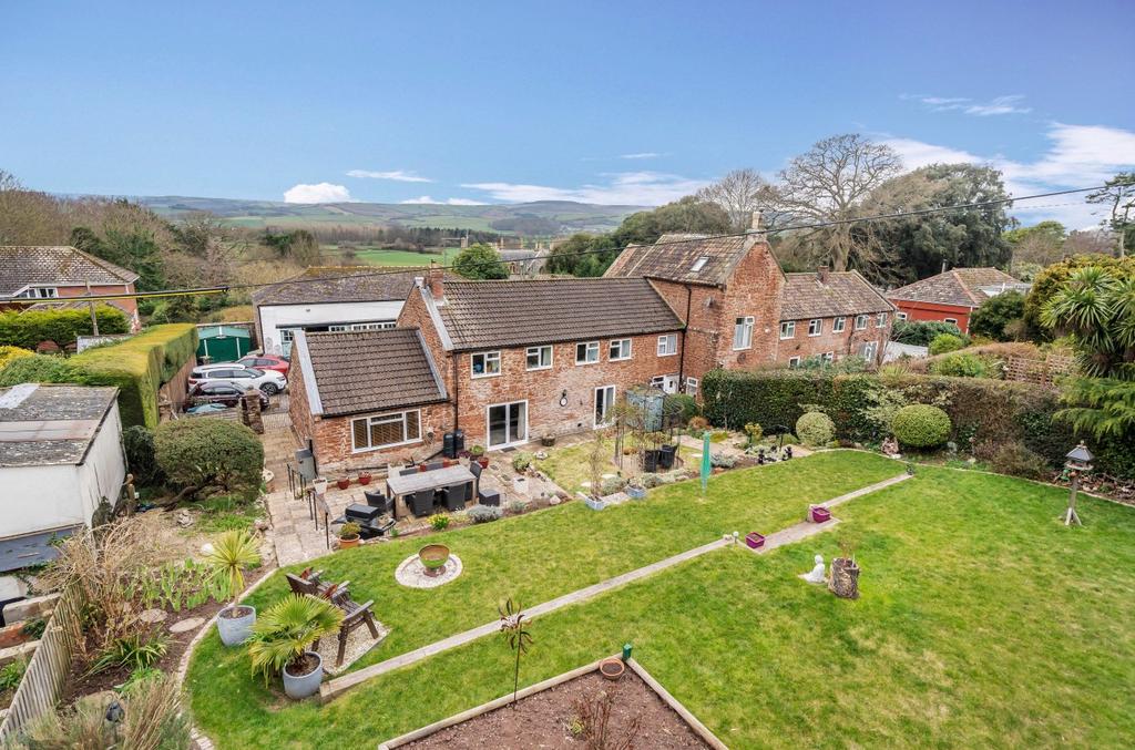 Cleeve Park Mews, Cleeve Park, Chapel Cleeve, Minehead, TA24 3 bed end