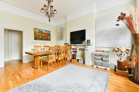 3 bedroom duplex for sale, Warwick Gardens, Kensington, London, W14