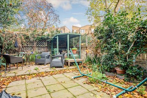 3 bedroom duplex for sale, Warwick Gardens, Kensington, London, W14