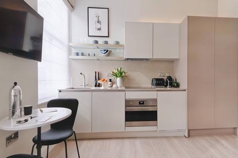 Studio to rent, 37 Emperors Gate, London SW7