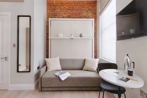 Studio to rent, 37 Emperors Gate, London SW7
