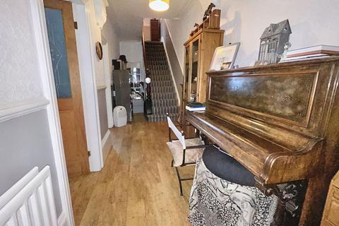 4 bedroom terraced house for sale - Claremont Terrace, Bill Quay, Gateshead, Tyne and Wear, NE10 0SJ
