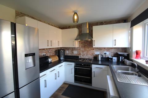 12 Almond Close, Lytham St Annes, FY8 2FD