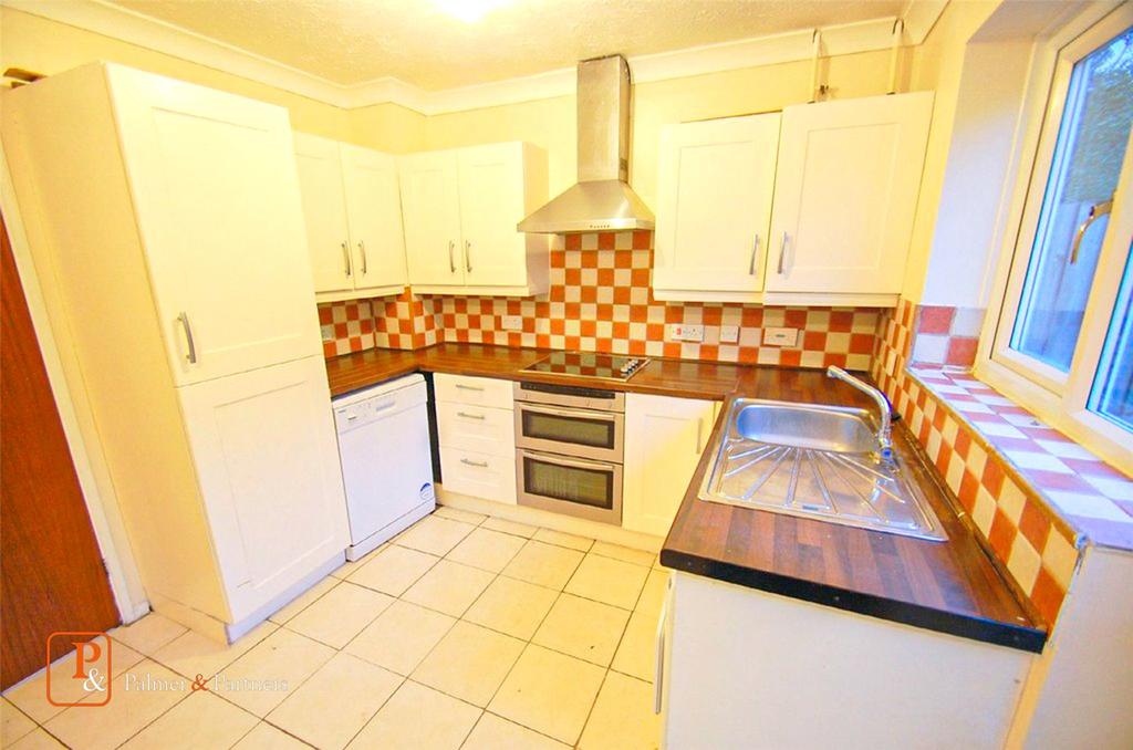 Dale Close, Stanway, Colchester, Essex, CO3 2 bed semidetached house