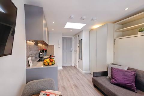 Studio to rent, 21 Linden Gardens, London W2