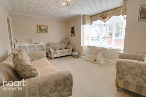 326 Askern Road, Toll Bar, Doncaster, DN5 0QY