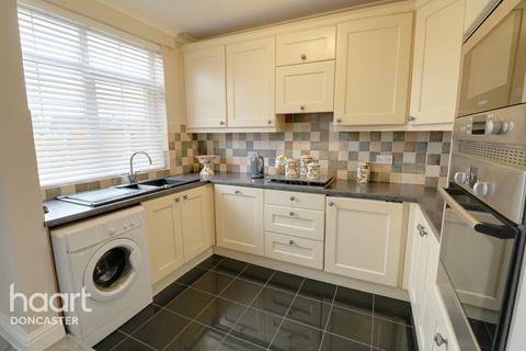 326 Askern Road, Toll Bar, Doncaster, DN5 0QY