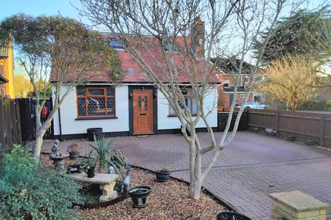 Avenue Road, Rushden