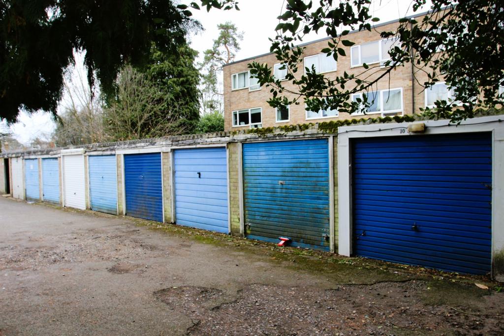 Garage 1