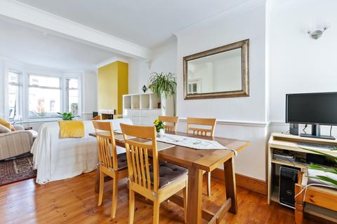 15 Beddington Grove, Wallington, SM6 8LB