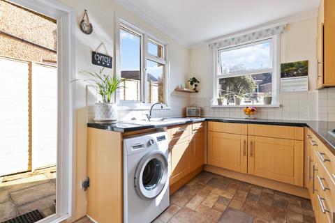 15 Beddington Grove, Wallington, SM6 8LB