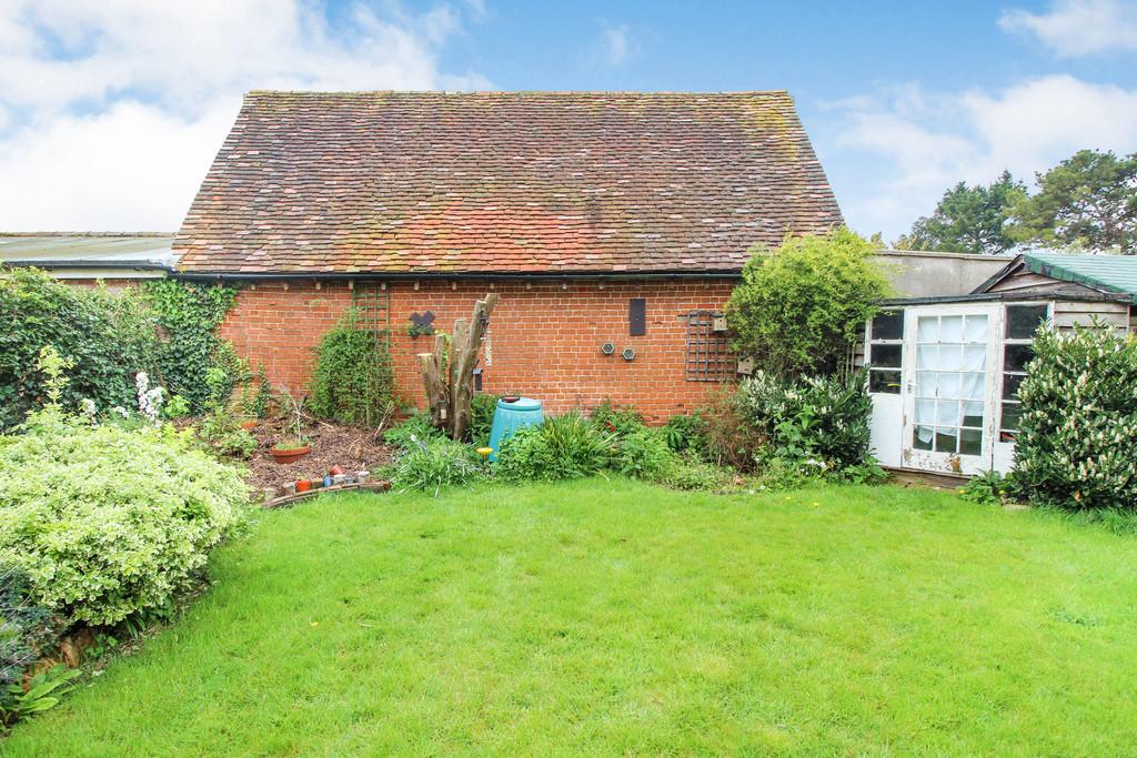 Mill Street, St. Osyth, CO16 8EW 4 bed terraced house £325,000