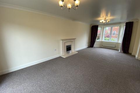 4 bedroom detached house to rent, Mayfair Drive, Crewe