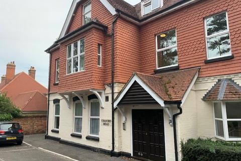 1 bedroom flat to rent, Bereweeke Road, Winchester