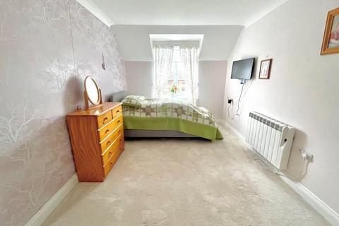 1 bedroom apartment for sale - The Street, Rustington