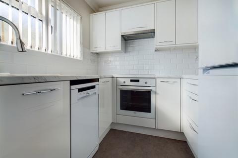 1 bedroom retirement property for sale - Freshbrook Court, Freshbrook Road