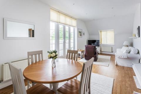 42 Hill View, Dorking, RH4 1SY