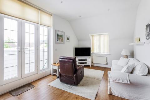 42 Hill View, Dorking, RH4 1SY