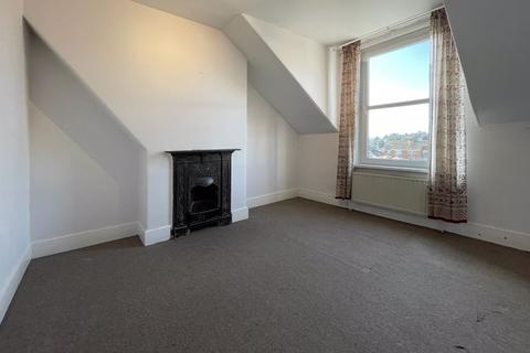 27 Sylvan Road, Exeter, EX4 6EW