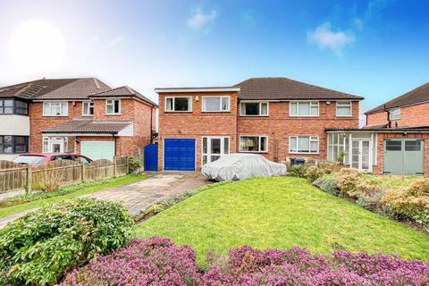 15 Mayland Drive, Sutton Coldfield, B74 2DG