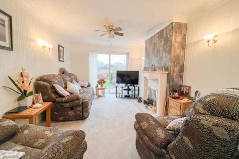 15 Mayland Drive, Sutton Coldfield, B74 2DG