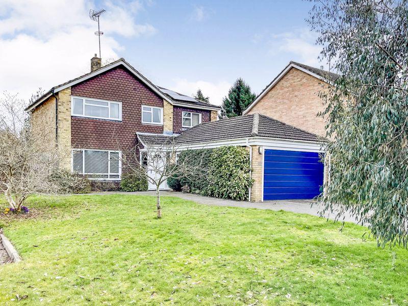 Oliver Road, Horsham 5 bed detached house for sale £675,000
