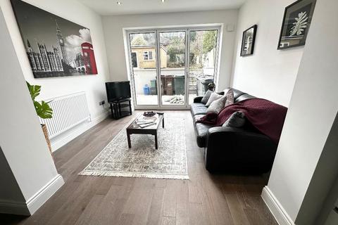 1 bedroom flat to rent, Tower Road, Orpington, Kent, BR6 0SQ