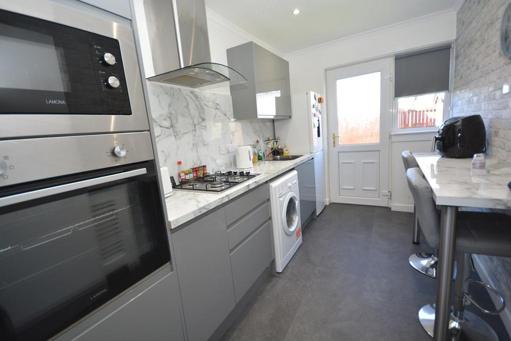 Seright Square, Crookedholm... 2 bed semidetached house £69,995