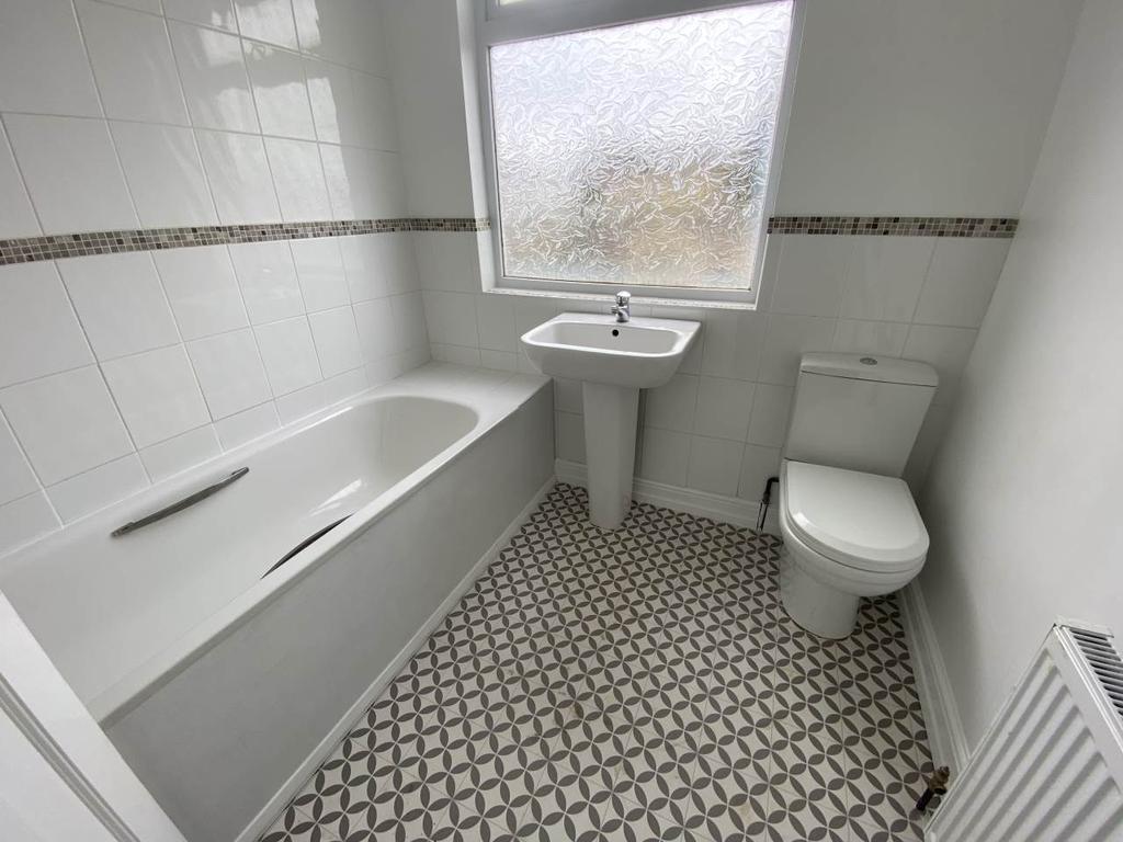 Mortimer Road, Filton, Bristol 3 bed terraced house £1,650 pcm (£381 pw)