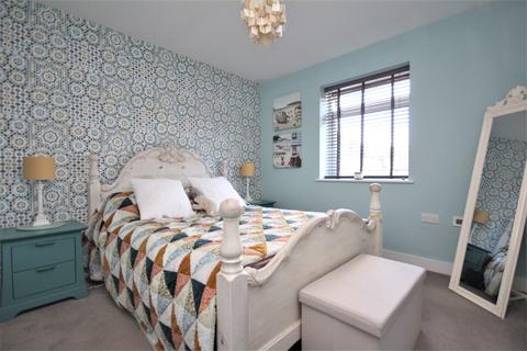 2 bedroom apartment for sale - Consort Close, Parkstone , Poole, BH12