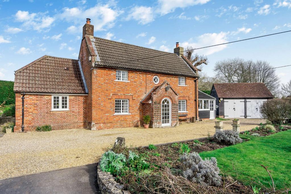 Old Road, Alderbury, Salisbury, Wiltshire 3 bed detached house for sale