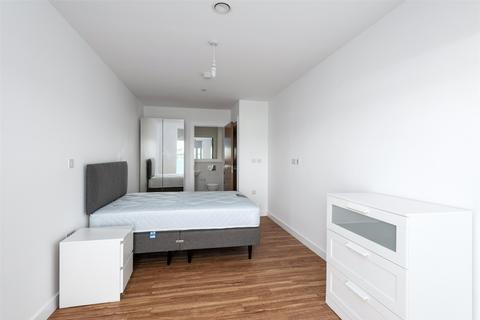 3 bedroom flat to rent, Chatham Waters, North House, Gillingham Gate Road, Gillingham, ME4