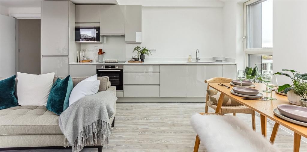 Show Apartment