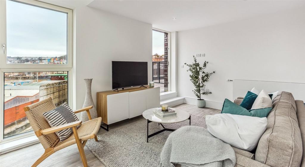 Show Apartment