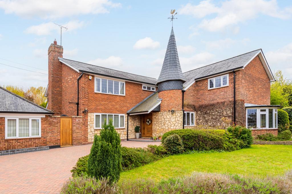 Grovebury Turn, Little Billington, Leighton Buzzard, Bedfordshire, LU7