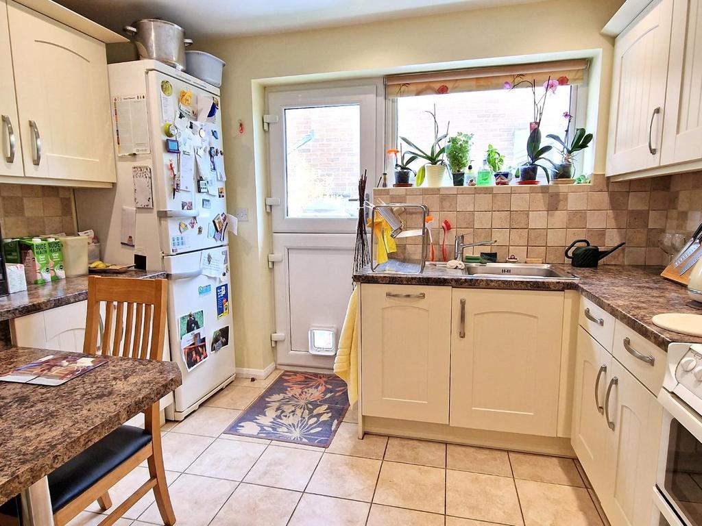 Ardley Road, Fewcott, Oxfordshire 3 bed detached bungalow £400,000