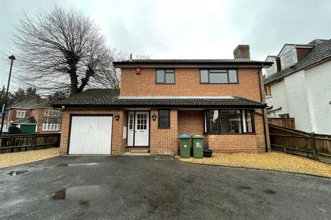 3 bedroom detached house to rent, Westridge Road, Portswood, Southampton