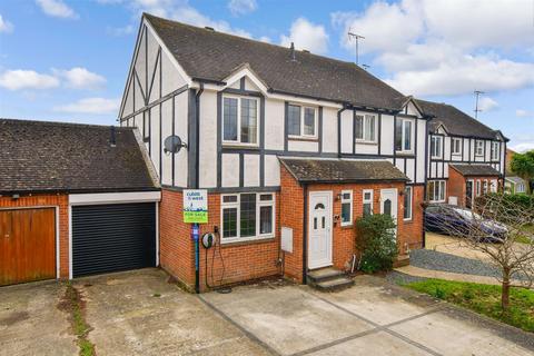 3 Compass Close, Littlehampton, BN17 6SA