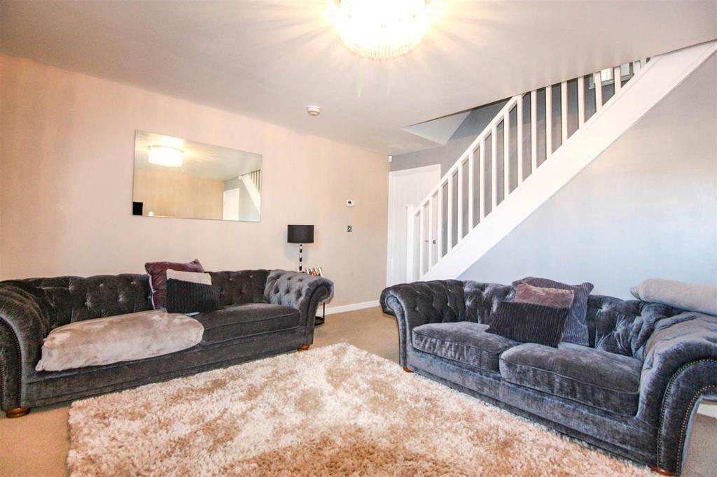 Barnburgh Lane, Goldthorpe, Rotherham... 3 bed semidetached house £