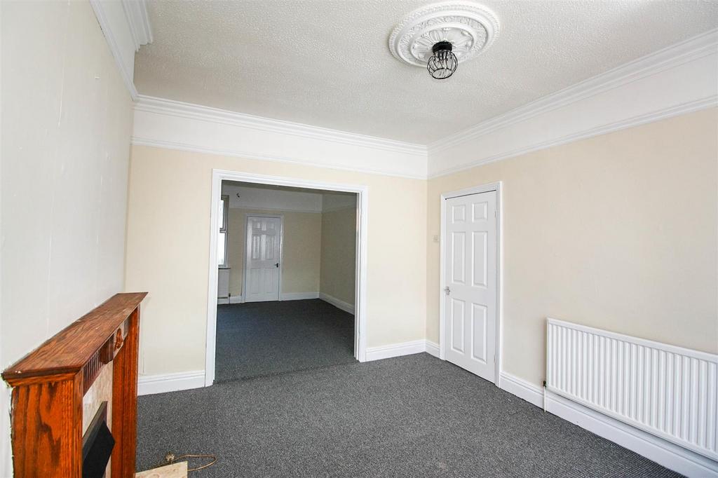 Doncaster Road, Goldthorpe, Rotherham S63 9JD 3 bed terraced house £