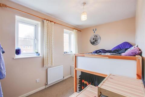 28 Badgers Close, Hertford, SG13 7UU